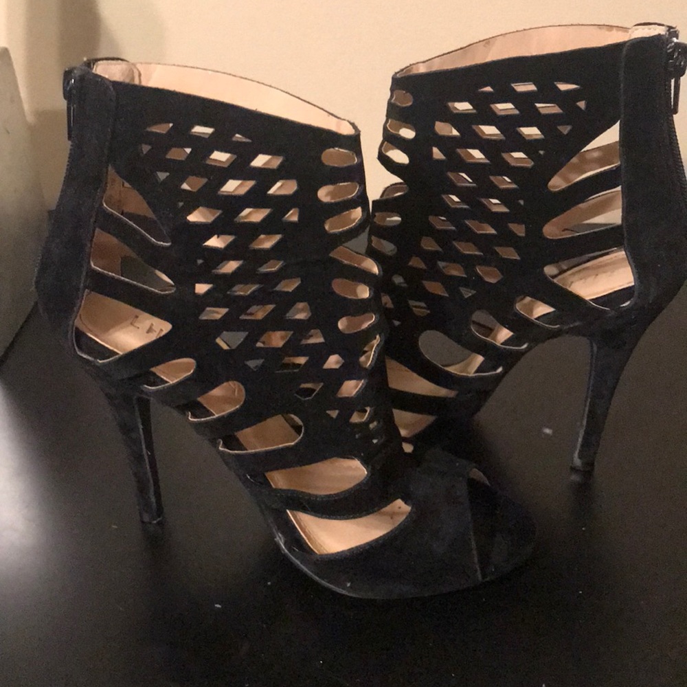 Ladies shoes